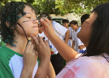 Abril Indígena mobiliza escola estadual Oka Ka Inaminanoko em Teresina