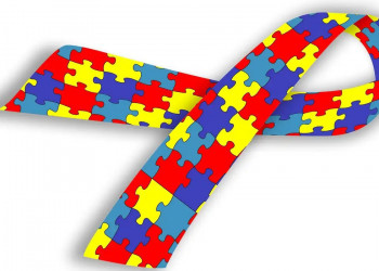 Pesquisa revela que mulheres lideram cuidados de pessoas com autismo no país