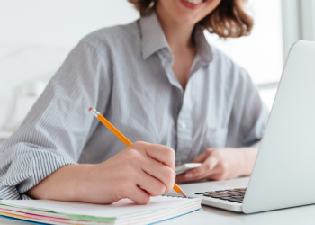 Ministério do Turismo tem curso gratuito de inglês básico a profissionais do setor