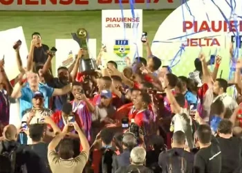 Piauí segura empate com Atlético-PI e levanta a taça do Estadual 2026