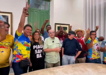 Silvio Mendes confirma Carnaval 2026 em Teresina, mas mantém cancelamento do Corso