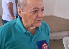 Você varre sua casa todo dia? Resposta de Silvio Mendes a repórter viraliza na internet