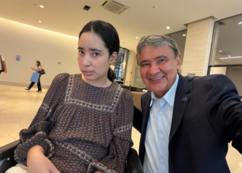 Ministro Wellington Dias interrompe agenda para acompanhar filha em exames em Brasília