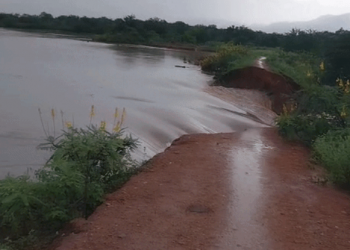 Duas barragens transbordam e alagam municípios do Piauí