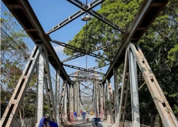 Ponte Metálica é liberada para tráfego de veículos após 17 horas de interdição