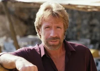 Chuck Norris, astro de filmes de ação e dos memes, morre aos 86 anos