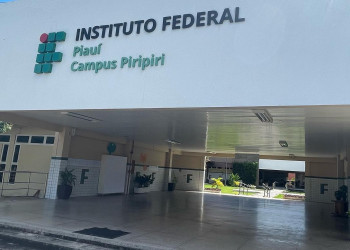 IFPI abre seleção para professores substitutos em dois campi; salários de até R$ 8 mil