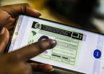 Contran aprova novas regras da CNH e acaba com aulas obrigatórias em autoescolas