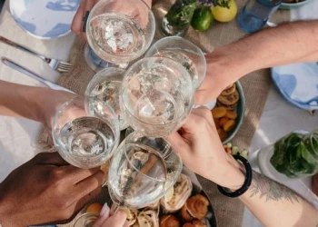 Bares e restaurantes de Teresina projetam alta de até 50% no faturamento neste fim de ano