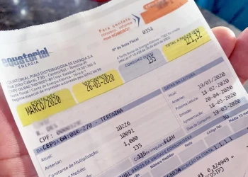 Mais de 17 milhões de famílias terão gratuidade na conta de luz a partir deste sábado (5)