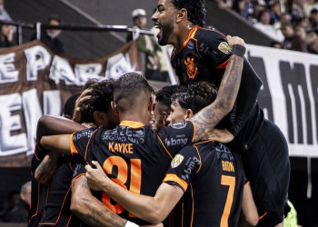 Corinthians enfrenta hoje o Santa Fé na Libertadores; confira escalações e onde assistir