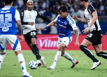 Corinthians e Cruzeiro decidem hoje vaga na final da Copa do Brasil