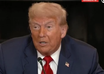 Trump mira o Brasil em nova rodada de tarifas e ameaça países do Brics