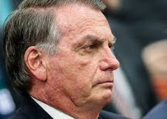 Bolsonaro fica inelegível pela terceira vez, agora até 2060