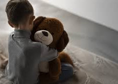 Pais ausentes agora poderão responder na Justiça, mesmo pagando pensão