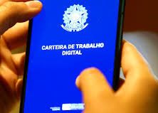 Desemprego recua para 5,4% em outubro, o menor nível da série histórica do IBGE