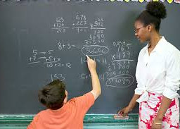 Nova lei permite que professores podem acumular cargo público