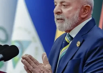 Lula denuncia intervenções externas na América Latina durante Cúpula UE-CELAC