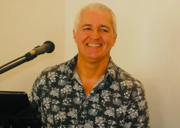 Edson Araújo leva repertório dançante ao Festival da Cruviana