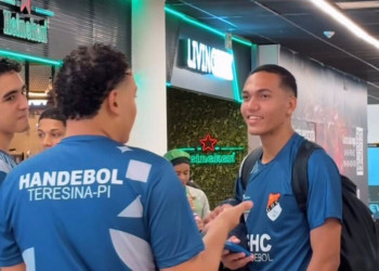 GHC embarca para Mundial Escolar de Handebol e sonha com medalha inédita