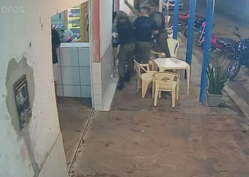 Policiais militares que agrediram empresário durante abordagem são afastados
