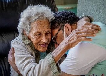 Tema da redação do Enem trata sobre  perspectivas do envelhecimento