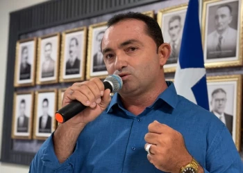 Após prisão de Silas Noronha, vice-prefeito Etinho Bezerra assume comando de Pio IX