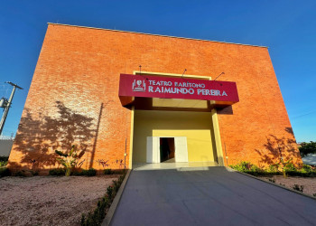 Teatro de Teresina abre inscrições para cursos de teatro, violão e forró