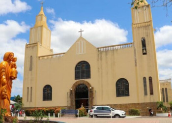 Equatorial corta energia da Igreja Matriz de Altos mesmo após proibição da Justiça