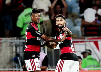Flamengo domina, goleia Medellín e mantém campanha impecável na Libertadores
