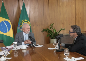 Lula confirma candidatura à presidência: “Tenho muita coisa pra fazer nesse país”