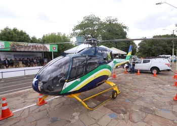 Helicóptero é enviado a Pavussu para reforçar combate a incêndio