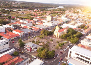 Comércio no Centro de Floriano funcionava 24h aplicando golpes com cartões roubados
