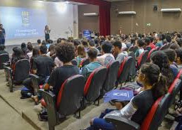 Terminam amanhã inscrições para auxílio destinado a calouros de baixa renda na UFPI