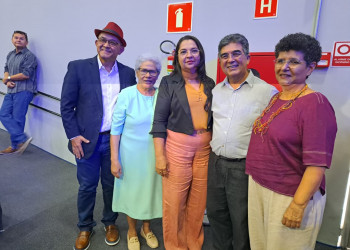 Prefeito Abdoral Melo participa do lançamento dos programas Gás do Povo e Luz do Povo