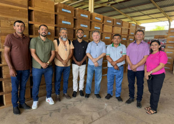 Merlong Solano entrega veículos e máquinas para fortalecer agricultura familiar no Piauí
