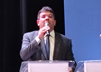 Rafael Fonteles anuncia construção de restaurante e auditório na UESPI