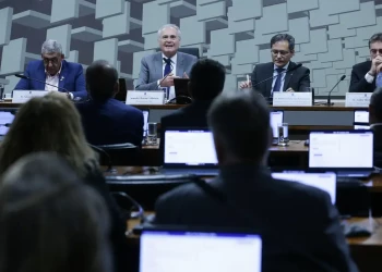 Plenário do Senado deve votar nesta quarta, 5, isenção do IR para quem ganha até RS 5 mil