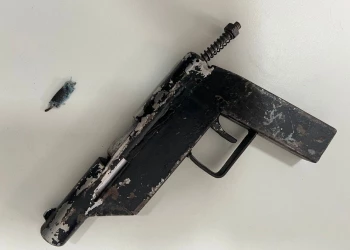 Adolescente é apreendido com arma de fogo dentro de escola no Piauí