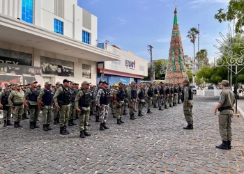 Operação Boas Festas 2025 reforça policiamento e leva 300 PMs a mais às ruas de Teresina