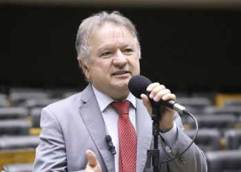 Merlong defende veto à Dosimetria e vê 8 de janeiro como marco democrático
