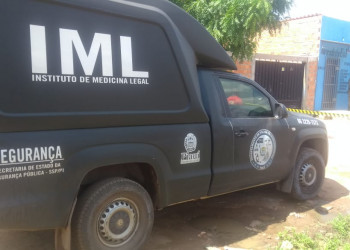 Corpo de mulher é encontrado em casa abandonada na zona Sul de Teresina