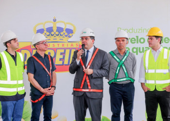 Rafael Fonteles visita indústria que investiu R$ 160 milhões no Piauí