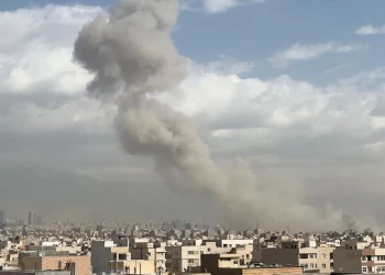 Vídeo: Ataque israelo-americano no Irã mata mais de 50 alunas em escola infantil