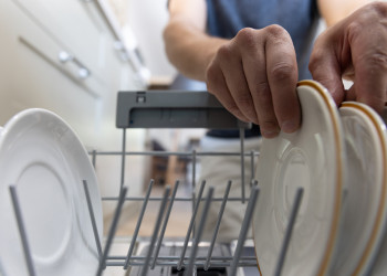 Por que a máquina de lavar louça é a solução para sua rotina