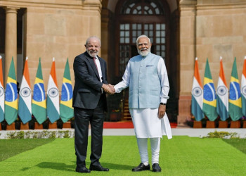 Lula destaca “momento que vive o Brasil” ao deixar visita de Estado à Índia