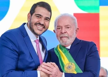 Lula indica Jorge Messias ao STF na vaga de Barroso