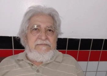 Velório do professor Magnus Pinheiro será na Funerária Lótus; enterro acontecerá na terça