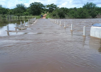 Massapê do Piauí suspende aulas da rede municipal devido às fortes chuvas