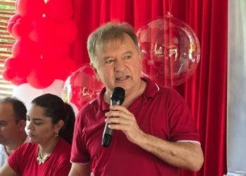 Merlong Solano prestigia posse de Diretório do PT no município de União